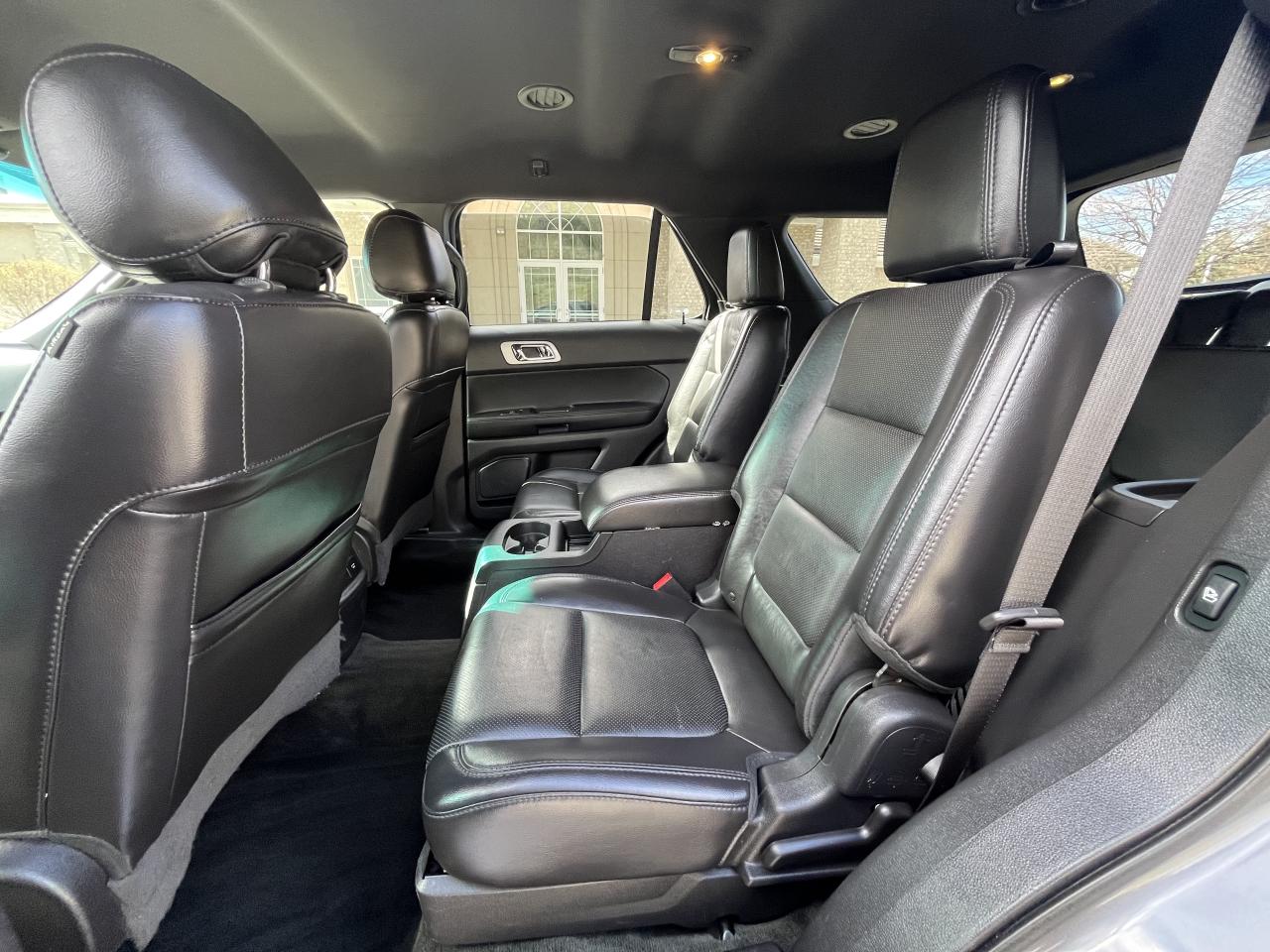 2014 Ford Explorer Limited 4WD - Photo #9