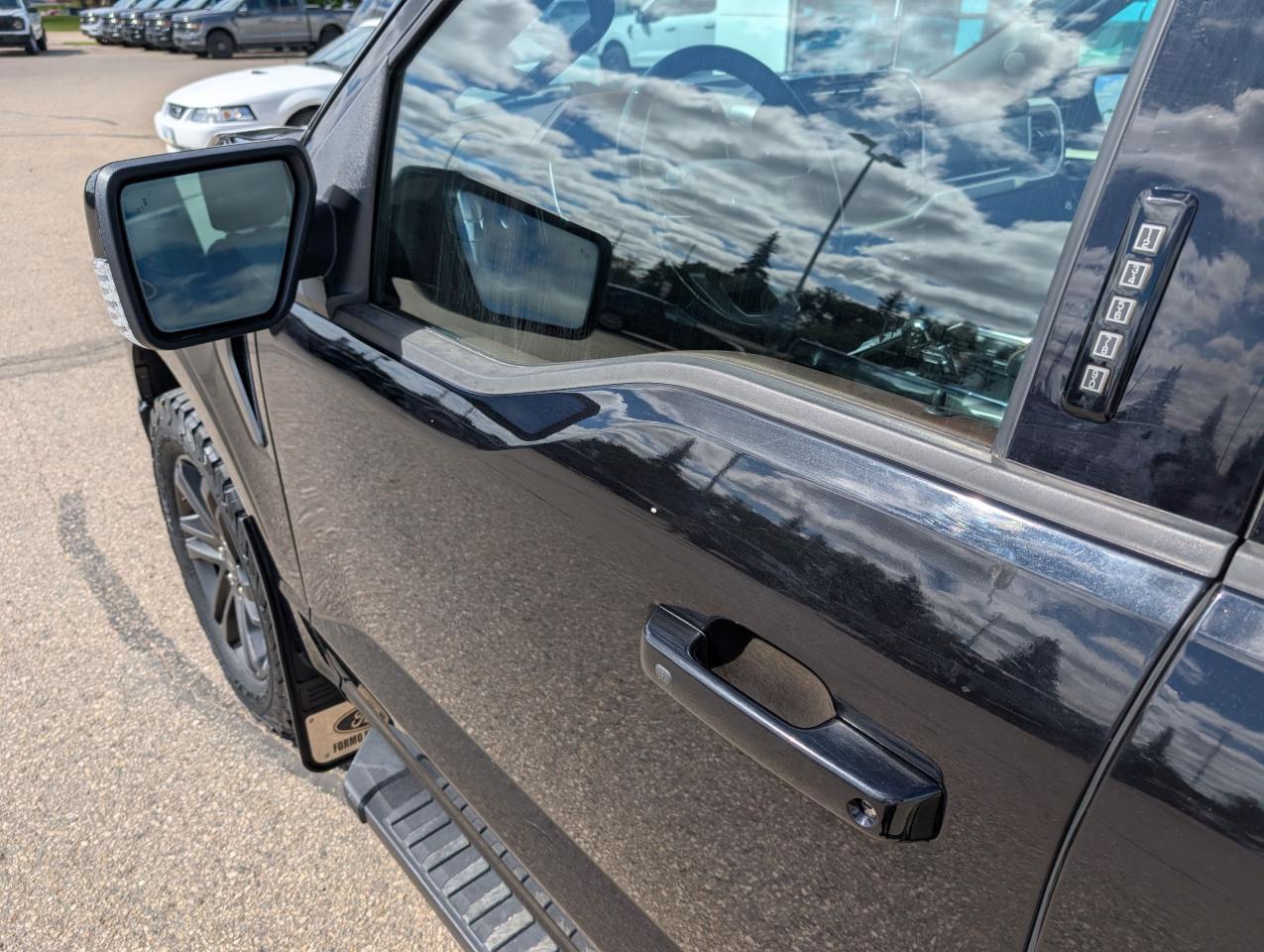 2021 Ford F-150 Lariat Photo5