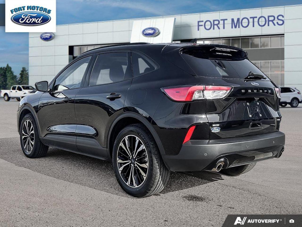 2022 Ford Escape SE Photo3
