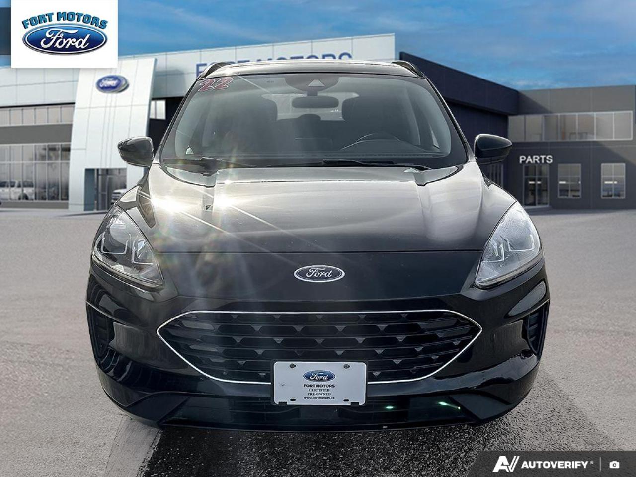 2022 Ford Escape SE Photo1