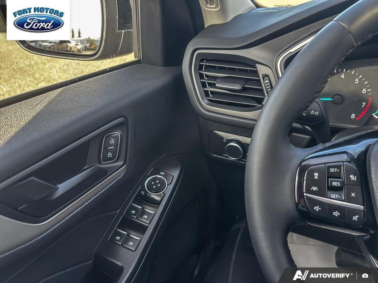2022 Ford Escape SE Photo5