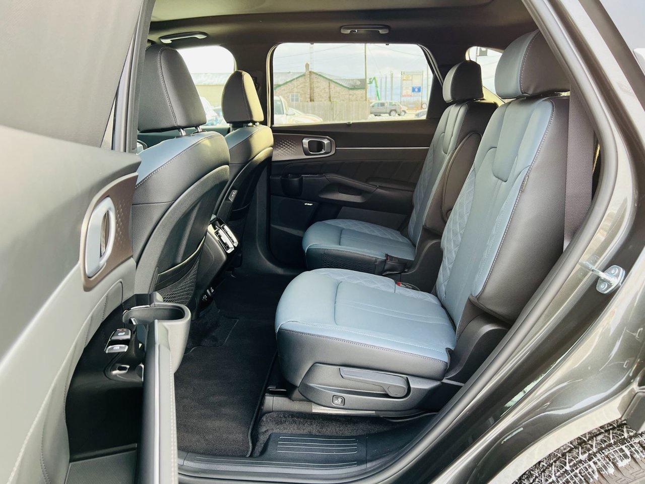 2025 Kia Sorento PHEV SX Photo