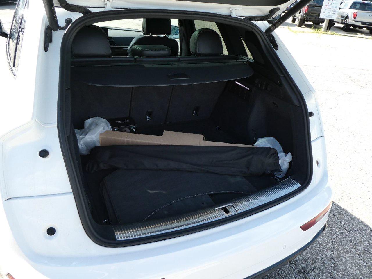 2022 Audi SQ5 Technik Photo