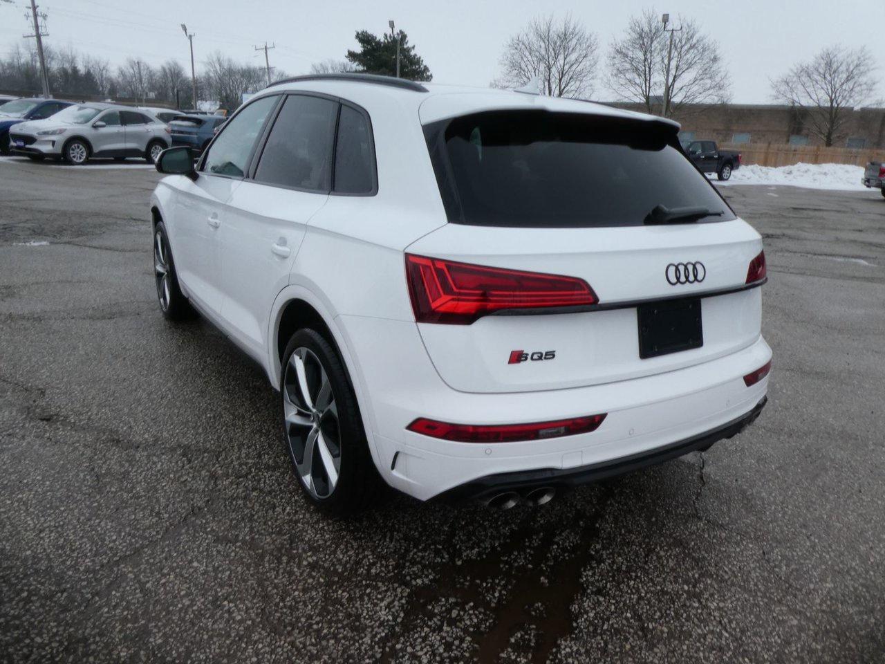 2022 Audi SQ5 Technik Photo2