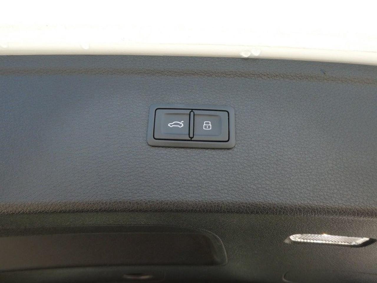 2022 Audi SQ5 Technik 4.99% OAC | Heated Seats | Panoramic Roof | Photo