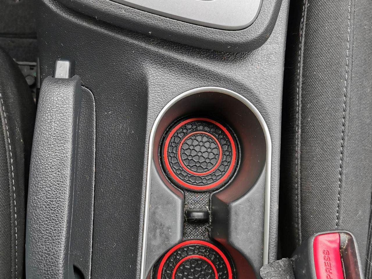 2018 Hyundai Elantra SE Photo4