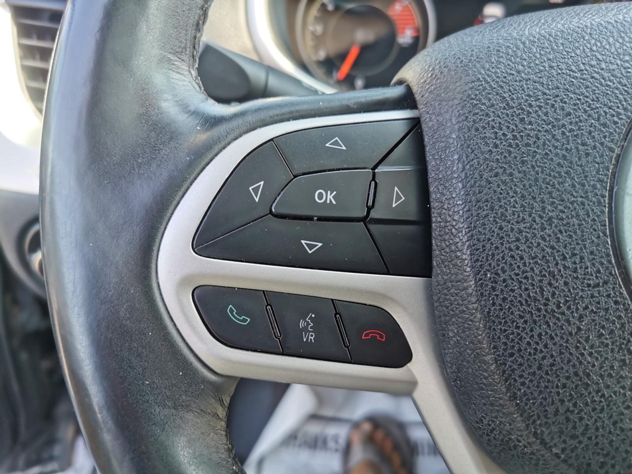 2017 Jeep Cherokee Trailhawk - Photo #19