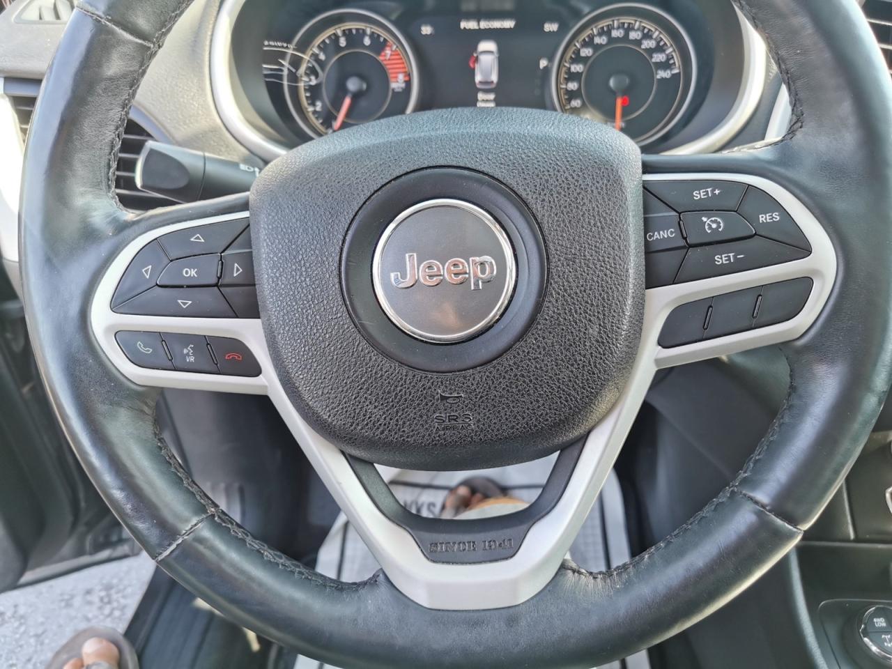 2017 Jeep Cherokee Trailhawk - Photo #20