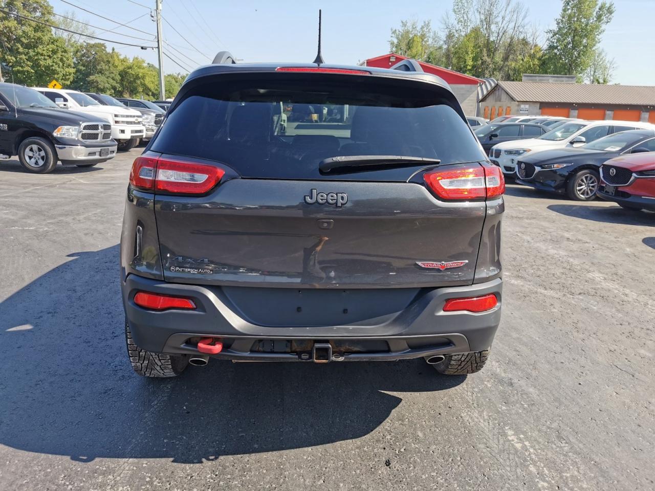 2017 Jeep Cherokee Trailhawk - Photo #30