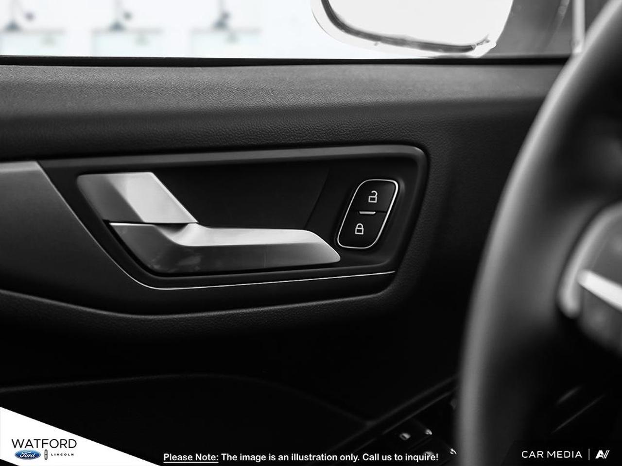 2025 Ford Escape Hybrid PHEV Photo