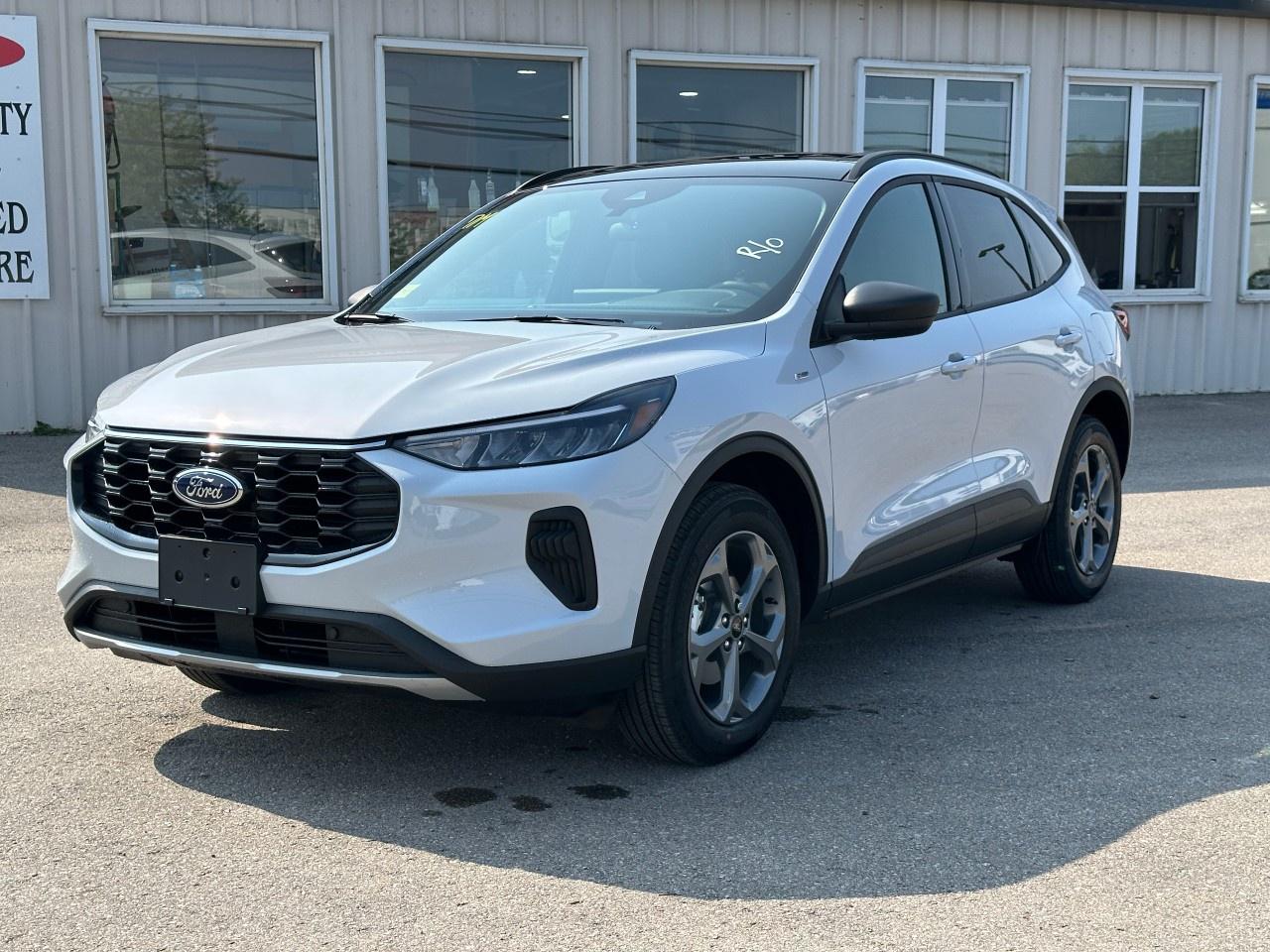 2025 Ford Escape ST-Line AWD Photo