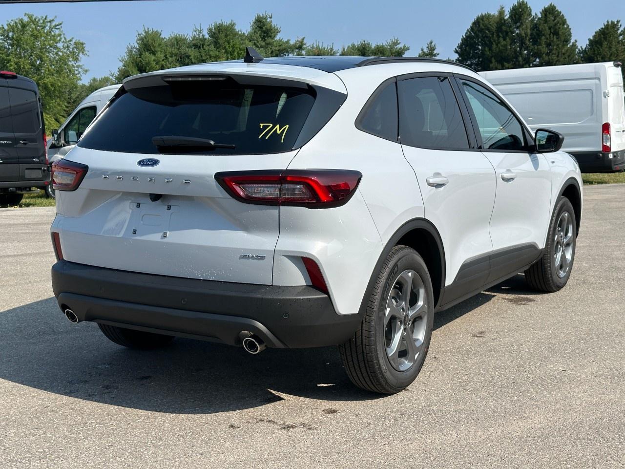 2025 Ford Escape ST-Line AWD Photo