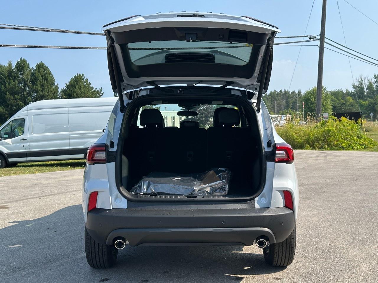 2025 Ford Escape ST-Line AWD Photo