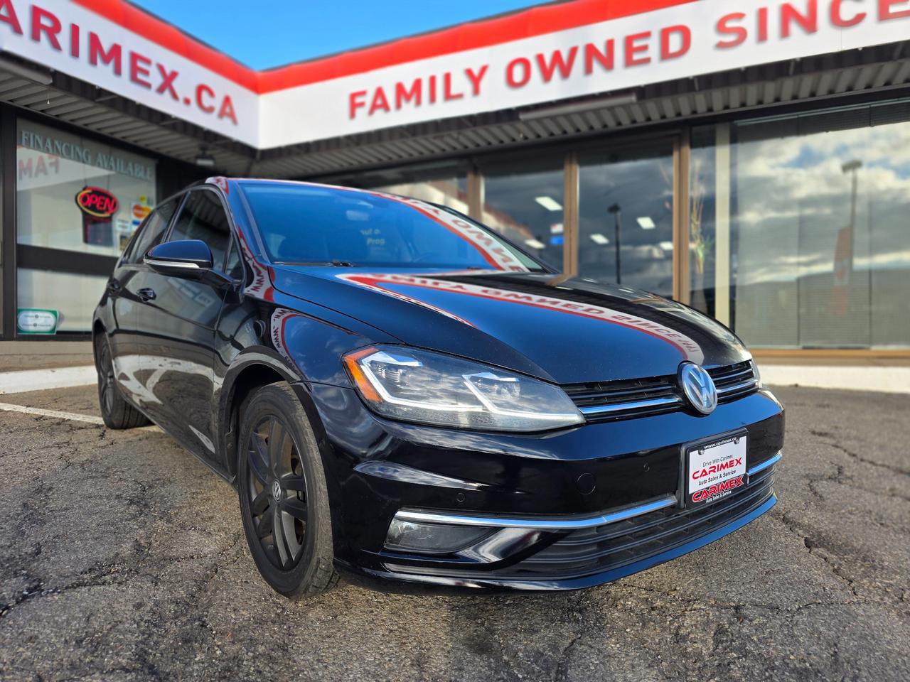 2018 Volkswagen Golf 1.8 TSI Comfortline Manual | Leather | Sunroof | BSM | Bi-Xenon Headlights | Heated Seats | Backup Camera Photo