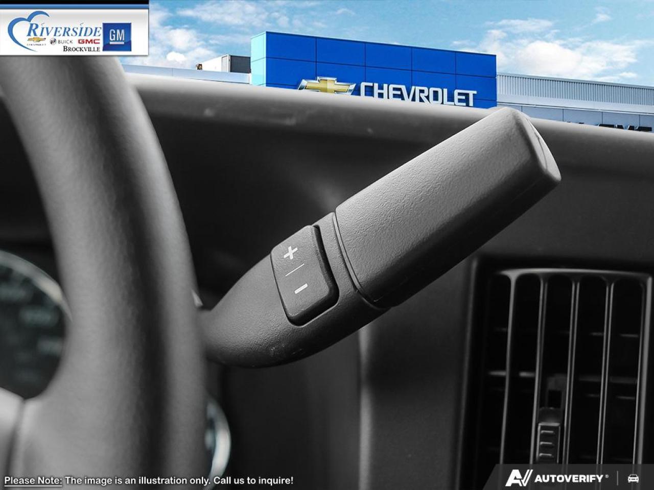 2025 GMC Savana 3500 Work Van Photo