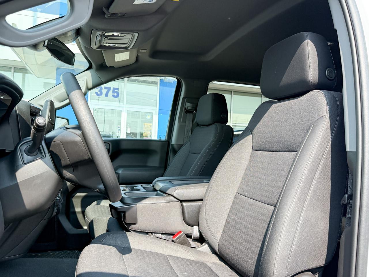 2023 Chevrolet Silverado 1500 Custom CLEAN CARFAX, 2.7L 4CYL TURBOMAX, CREW CAB SHORT BOX CUSTOM 4X4, TRAILERING PACKAGE, BLACK OUT PACKAGE, 6" BLACK SIDE STEPS, 20" GLOSS BLACK ALLOY WHEELS, REAR VISION CAMERA Photo