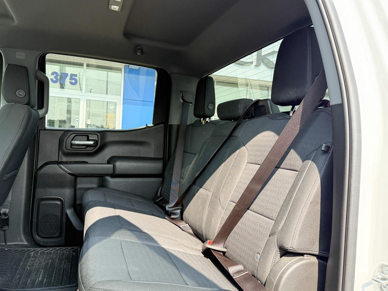 2023 Chevrolet Silverado 1500 Custom CLEAN CARFAX, 2.7L 4CYL TURBOMAX, CREW CAB SHORT BOX CUSTOM 4X4, TRAILERING PACKAGE, BLACK OUT PACKAGE, 6" BLACK SIDE STEPS, 20" GLOSS BLACK ALLOY WHEELS, REAR VISION CAMERA Photo