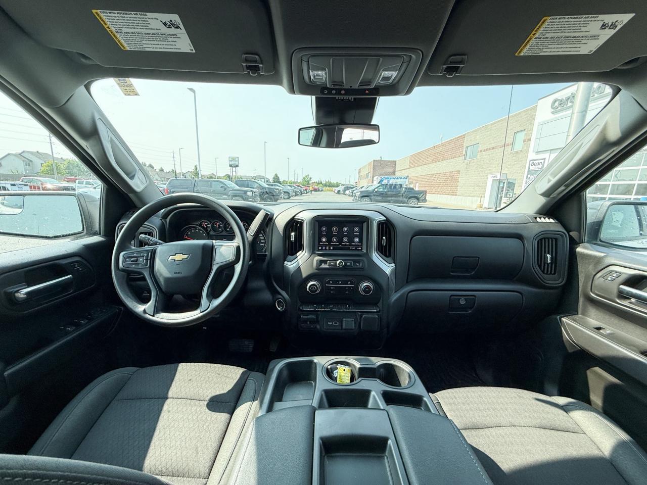 2023 Chevrolet Silverado 1500 Custom CLEAN CARFAX, 2.7L 4CYL TURBOMAX, CREW CAB SHORT BOX CUSTOM 4X4, TRAILERING PACKAGE, BLACK OUT PACKAGE, 6" BLACK SIDE STEPS, 20" GLOSS BLACK ALLOY WHEELS, REAR VISION CAMERA Photo