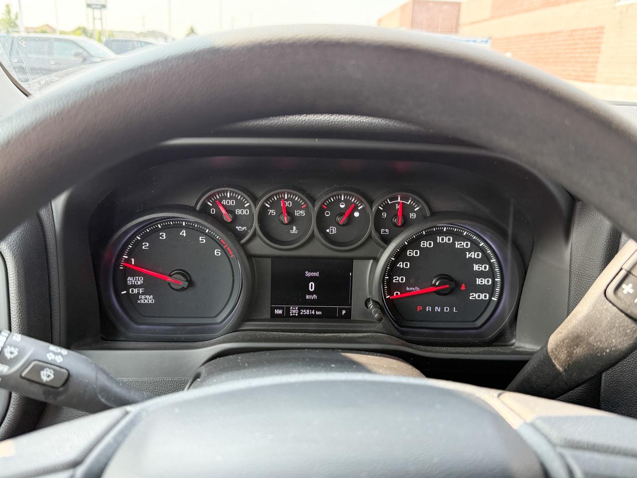 2023 Chevrolet Silverado 1500 Custom CLEAN CARFAX, 2.7L 4CYL TURBOMAX, CREW CAB SHORT BOX CUSTOM 4X4, TRAILERING PACKAGE, BLACK OUT PACKAGE, 6" BLACK SIDE STEPS, 20" GLOSS BLACK ALLOY WHEELS, REAR VISION CAMERA Photo
