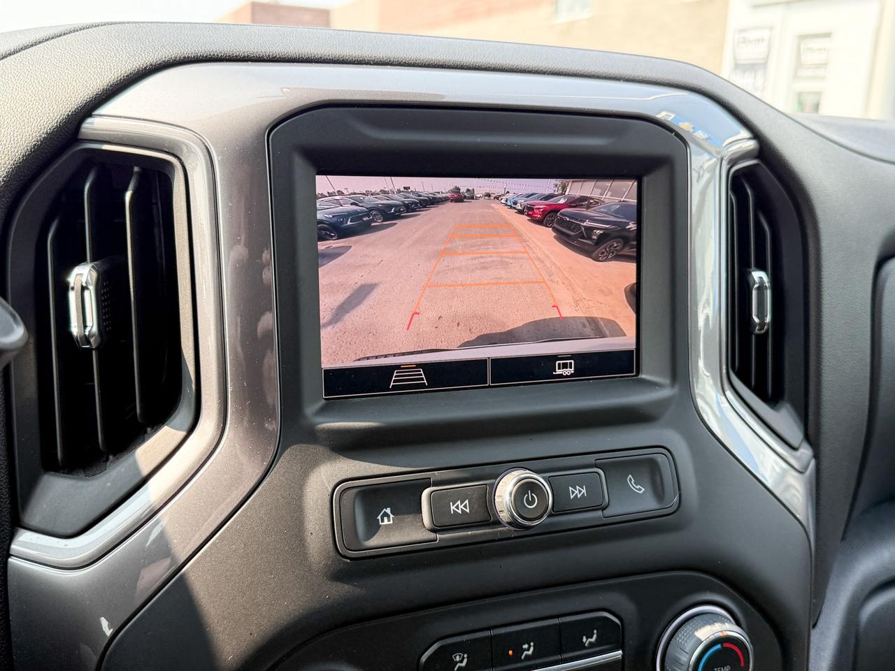 2023 Chevrolet Silverado 1500 Custom CLEAN CARFAX, 2.7L 4CYL TURBOMAX, CREW CAB SHORT BOX CUSTOM 4X4, TRAILERING PACKAGE, BLACK OUT PACKAGE, 6" BLACK SIDE STEPS, 20" GLOSS BLACK ALLOY WHEELS, REAR VISION CAMERA Photo