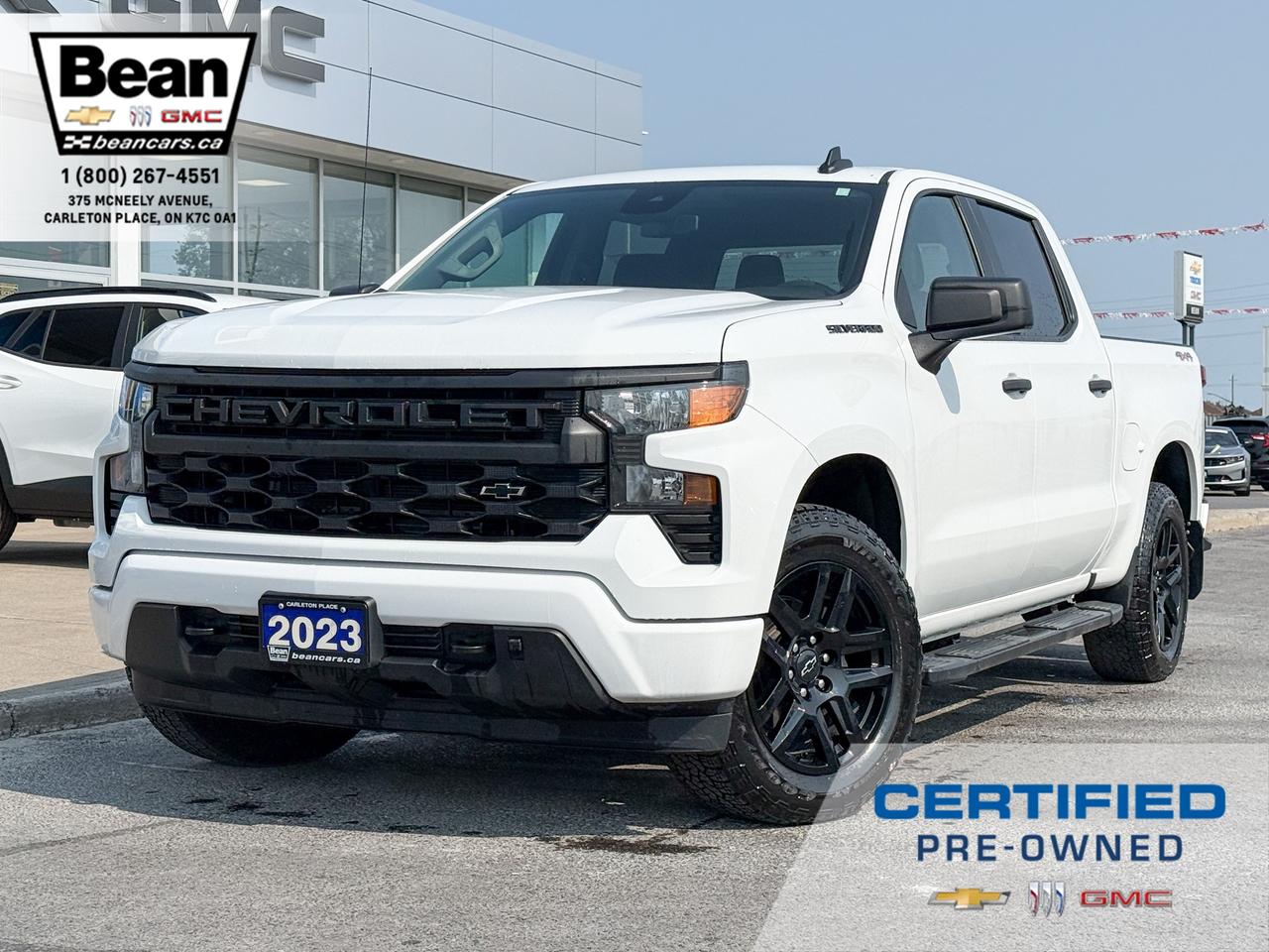 2023 Chevrolet Silverado 1500 Custom CLEAN CARFAX, 2.7L 4CYL TURBOMAX, CREW CAB SHORT BOX CUSTOM 4X4, TRAILERING PACKAGE, BLACK OUT PACKAGE, 6" BLACK SIDE STEPS, 20" GLOSS BLACK ALLOY WHEELS, REAR VISION CAMERA Photo