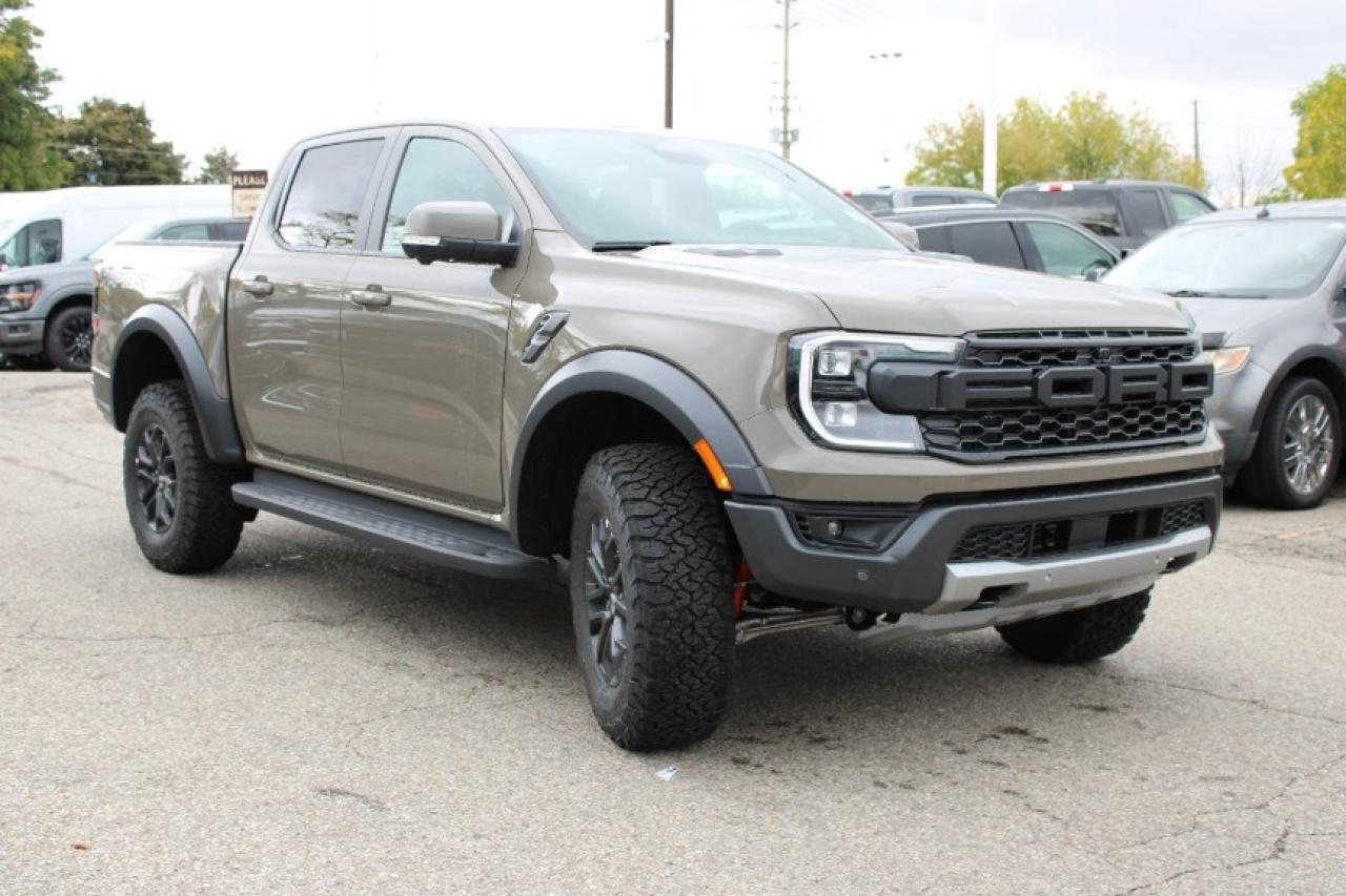 2025 Ford Ranger Raptor Photo3