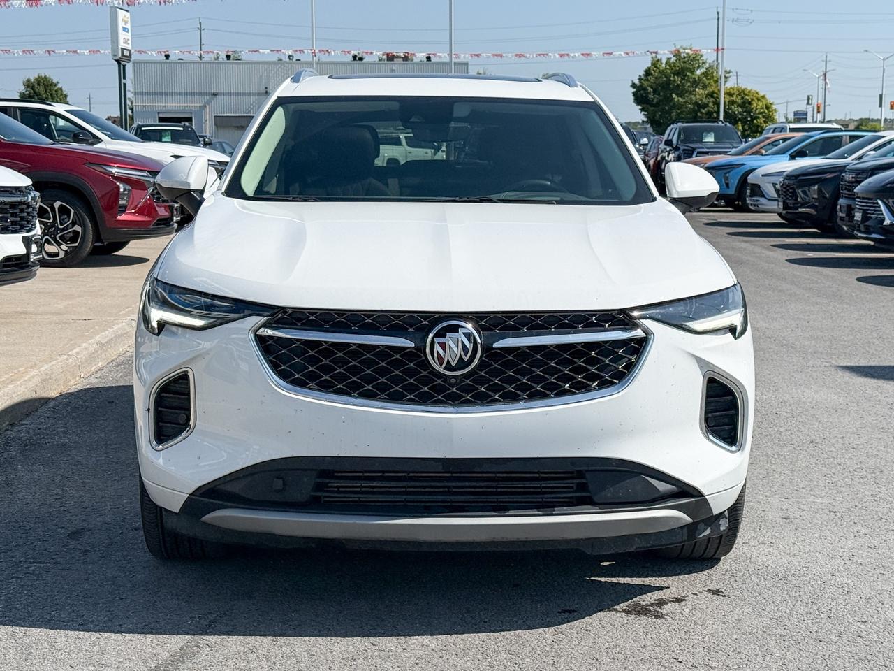 2021 Buick Envision Avenir 2.0L 4CYLTURBO, AVENIR AWD, HEATED & VENTILATED FRONT LEATHER SEATS, POWER MOONROOF, HEAD UP DISPLAY, TECHNOLOGY II PACKAGE, SAFETY PACKAGE, NAVIGATION, 20" ALLOY WHEELS Photo