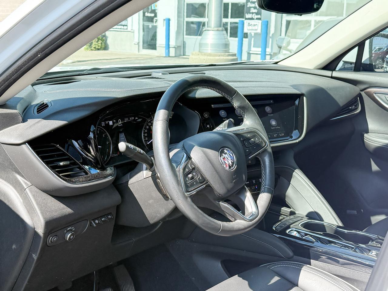 2021 Buick Envision Avenir 2.0L 4CYLTURBO, AVENIR AWD, HEATED & VENTILATED FRONT LEATHER SEATS, POWER MOONROOF, HEAD UP DISPLAY, TECHNOLOGY II PACKAGE, SAFETY PACKAGE, NAVIGATION, 20" ALLOY WHEELS Photo