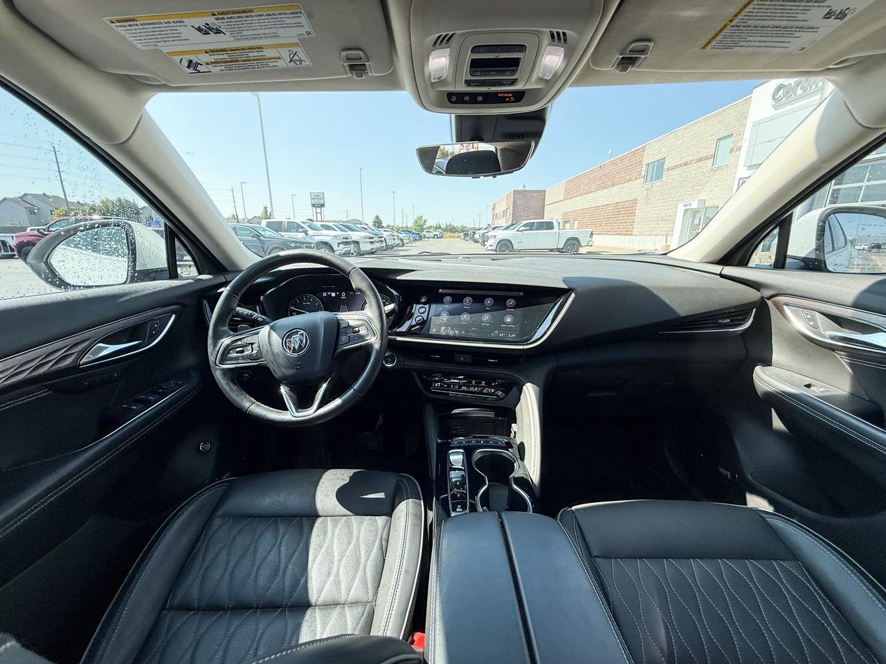 2021 Buick Envision Avenir 2.0L 4CYLTURBO, AVENIR AWD, HEATED & VENTILATED FRONT LEATHER SEATS, POWER MOONROOF, HEAD UP DISPLAY, TECHNOLOGY II PACKAGE, SAFETY PACKAGE, NAVIGATION, 20" ALLOY WHEELS Photo