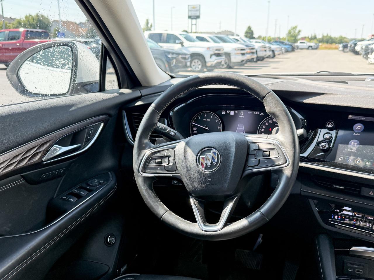 2021 Buick Envision Avenir 2.0L 4CYLTURBO, AVENIR AWD, HEATED & VENTILATED FRONT LEATHER SEATS, POWER MOONROOF, HEAD UP DISPLAY, TECHNOLOGY II PACKAGE, SAFETY PACKAGE, NAVIGATION, 20" ALLOY WHEELS Photo