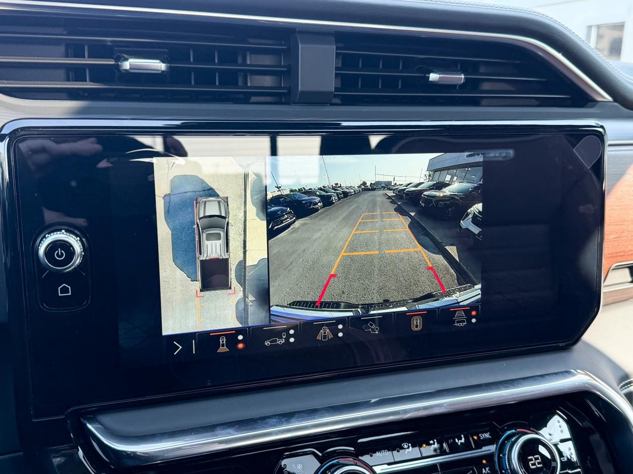 2026 GMC Sierra 1500 Denali Ultimate 3.0L DURAMAX WITH REMOTE START/ENTRY, HEATED SEATS, HEATED STEERING WHEEL, VENTILATED/MASSAGE SEATS, SUNROOF, HD SURROUND VISION Photo