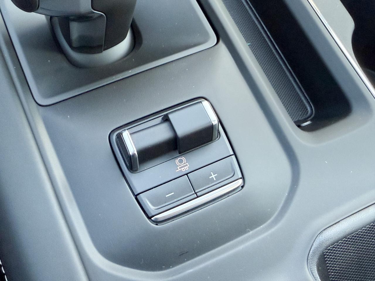 2026 GMC Sierra 1500 Denali Ultimate 3.0L DURAMAX WITH REMOTE START/ENTRY, HEATED SEATS, HEATED STEERING WHEEL, VENTILATED/MASSAGE SEATS, SUNROOF, HD SURROUND VISION Photo