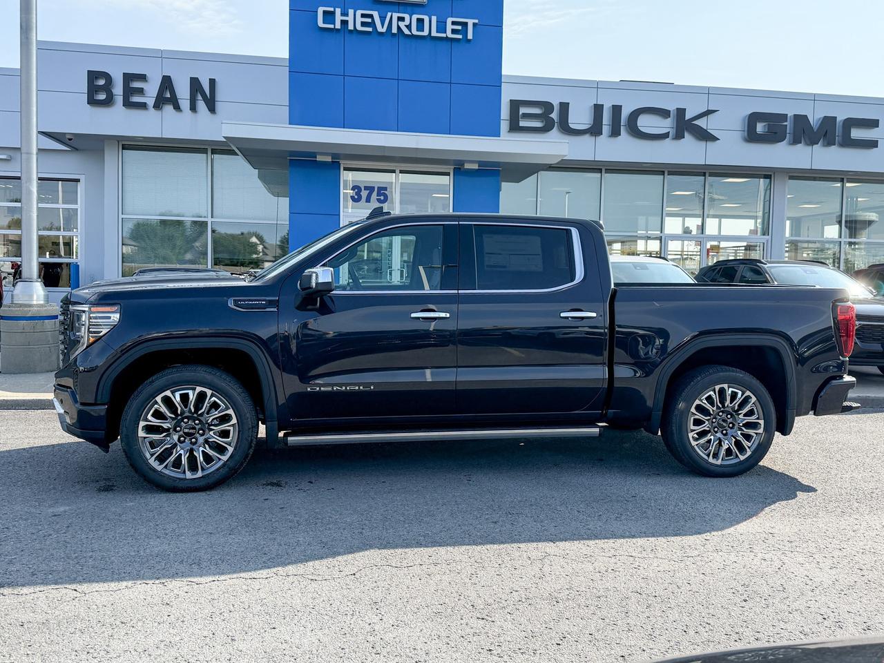 2026 GMC Sierra 1500 Denali Ultimate 3.0L DURAMAX WITH REMOTE START/ENTRY, HEATED SEATS, HEATED STEERING WHEEL, VENTILATED/MASSAGE SEATS, SUNROOF, HD SURROUND VISION Photo1