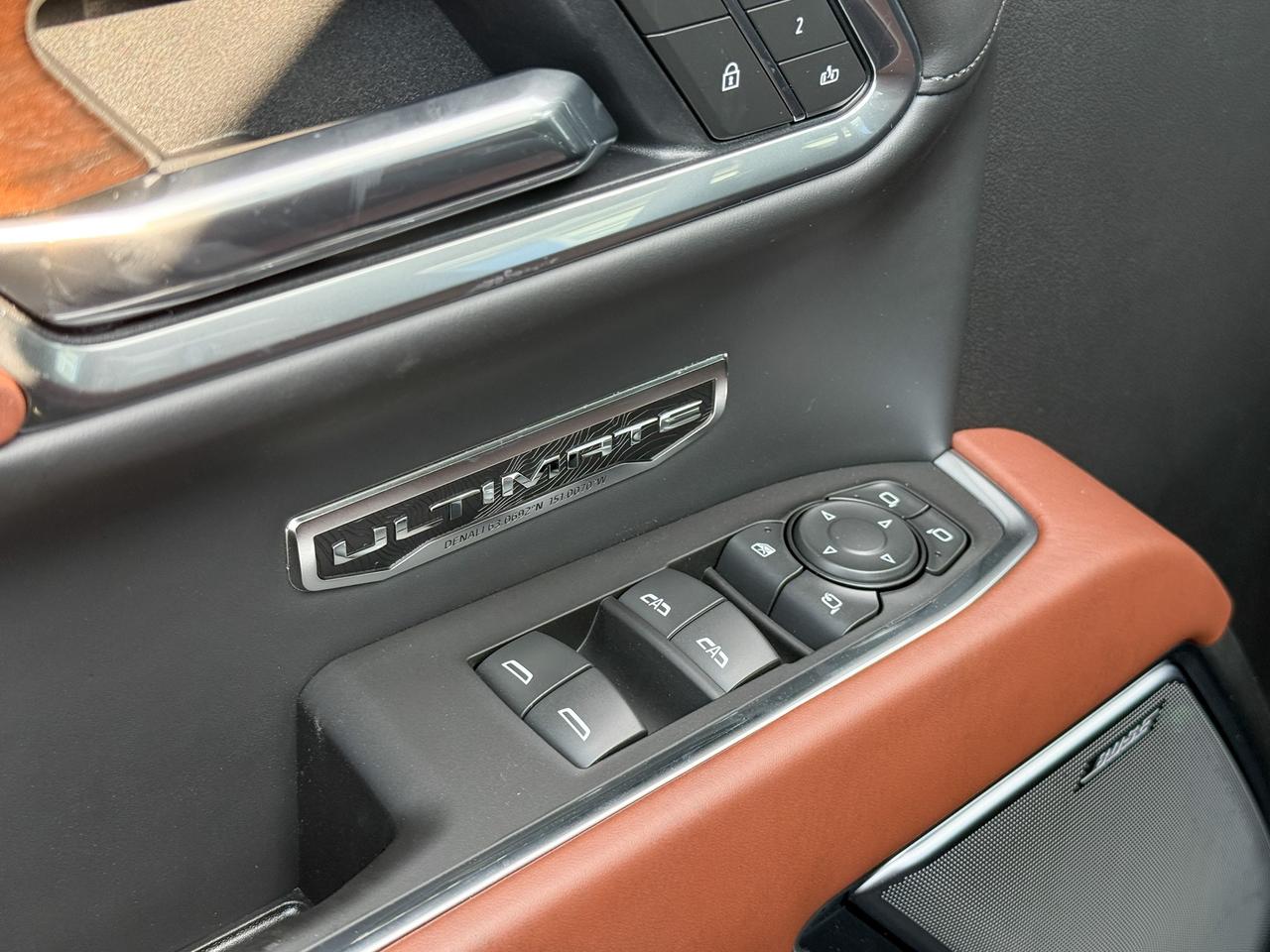 2026 GMC Sierra 1500 Denali Ultimate 3.0L DURAMAX WITH REMOTE START/ENTRY, HEATED SEATS, HEATED STEERING WHEEL, VENTILATED/MASSAGE SEATS, SUNROOF, HD SURROUND VISION Photo