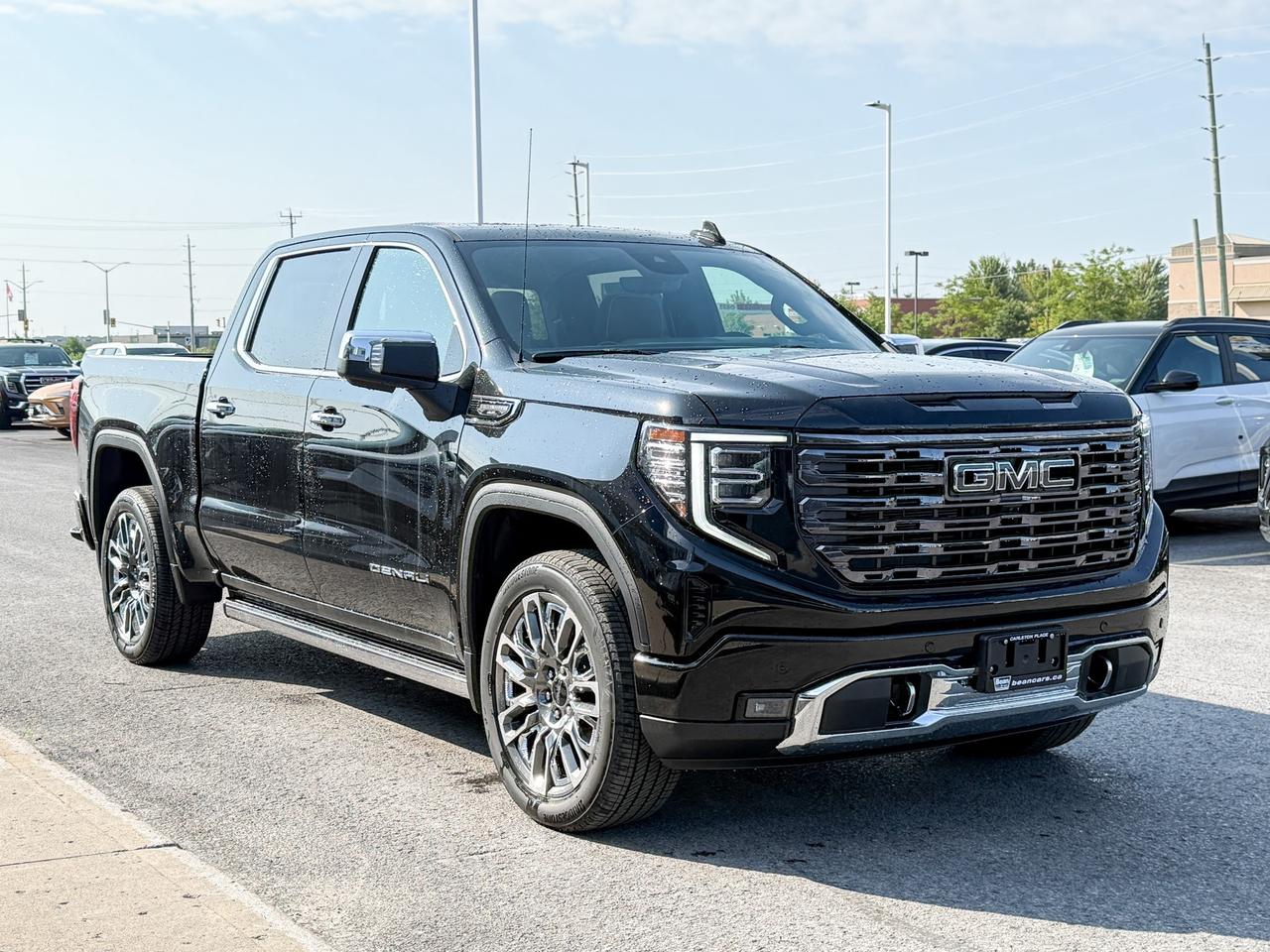 2026 GMC Sierra 1500 Denali Ultimate 6.2L V8 WITH REMOTE START/ENTRY, HEATED SEATS, HEATED STEERING WHEEL, VENTILATED/MASSAGE SEATS, SUNROOF, HD SURROUND VISION Photo