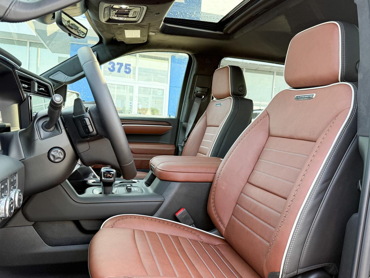 2026 GMC Sierra 1500 Denali Ultimate 6.2L V8 WITH REMOTE START/ENTRY, HEATED SEATS, HEATED STEERING WHEEL, VENTILATED/MASSAGE SEATS, SUNROOF, HD SURROUND VISION Photo