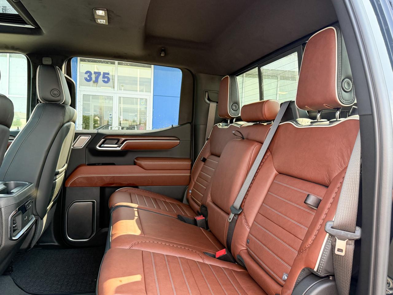2026 GMC Sierra 1500 Denali Ultimate 6.2L V8 WITH REMOTE START/ENTRY, HEATED SEATS, HEATED STEERING WHEEL, VENTILATED/MASSAGE SEATS, SUNROOF, HD SURROUND VISION Photo