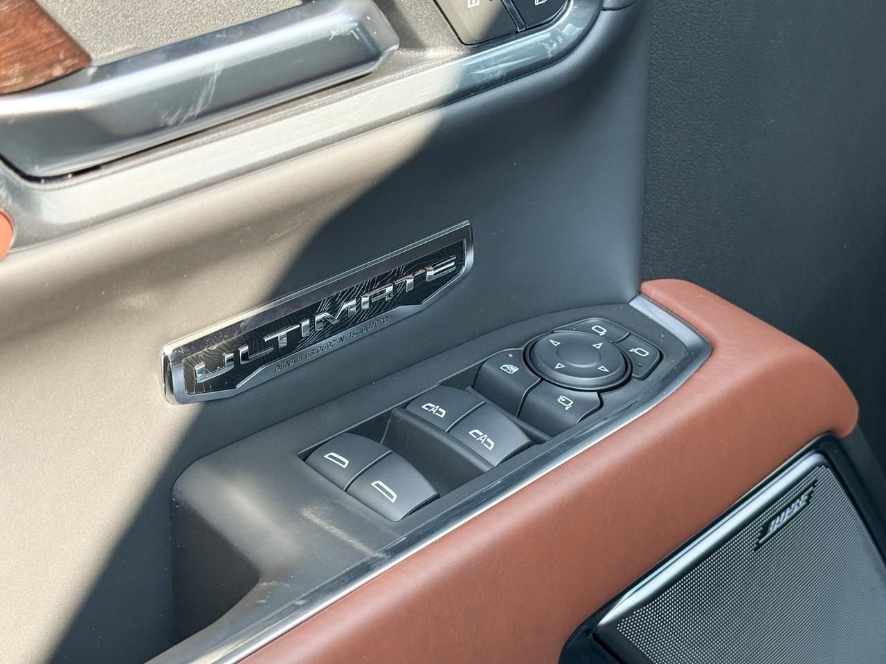 2026 GMC Sierra 1500 Denali Ultimate 6.2L V8 WITH REMOTE START/ENTRY, HEATED SEATS, HEATED STEERING WHEEL, VENTILATED/MASSAGE SEATS, SUNROOF, HD SURROUND VISION Photo