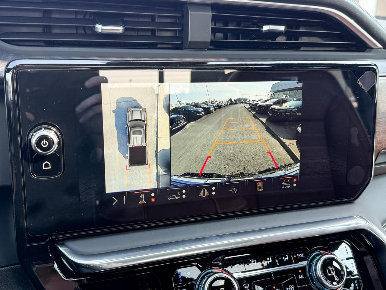 2026 GMC Sierra 1500 Denali Ultimate 6.2L V8 WITH REMOTE START/ENTRY, HEATED SEATS, HEATED STEERING WHEEL, VENTILATED/MASSAGE SEATS, SUNROOF, HD SURROUND VISION Photo