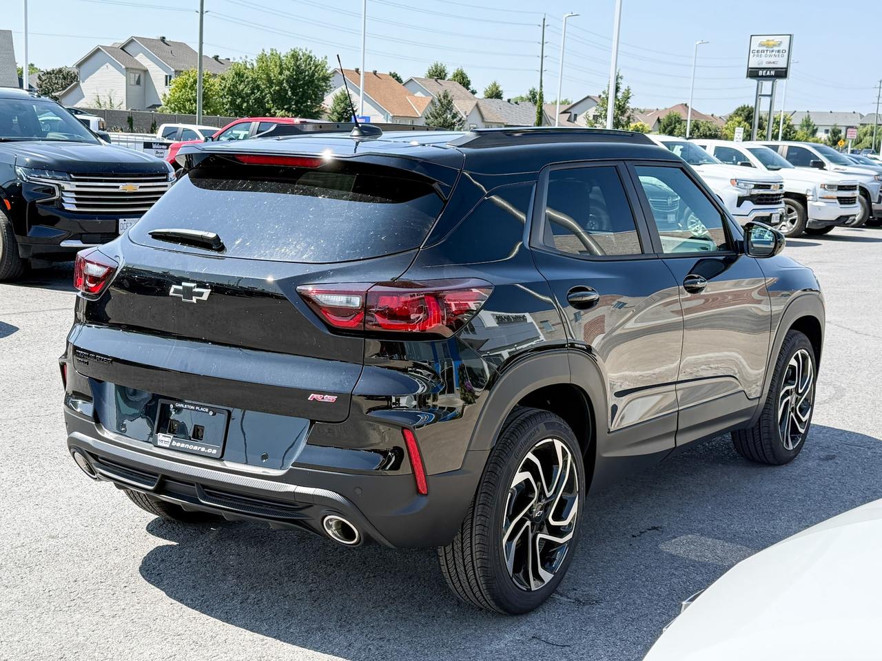 2026 Chevrolet TrailBlazer RS 1.3L 3 CYL WITH REMOTE START/ENTRY, HEATED SEATS, HEATED STEERING WHEEL, HD REAR VISION CAMERA, POWER LIFTGATE, APPLE CARPLAY AND ANDROID AUTO Photo
