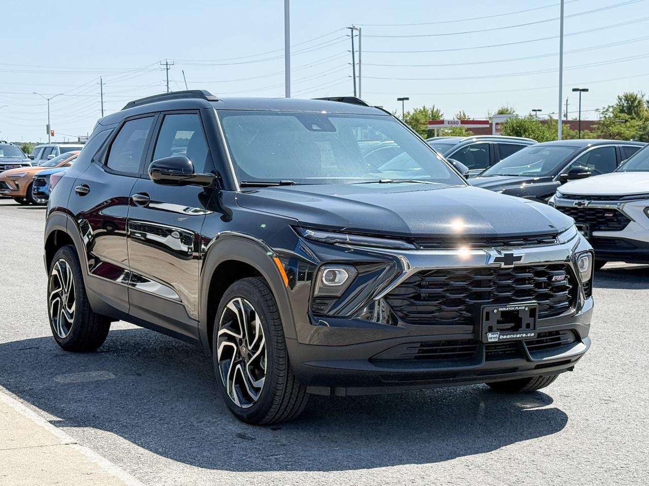 2026 Chevrolet TrailBlazer RS 1.3L 3 CYL WITH REMOTE START/ENTRY, HEATED SEATS, HEATED STEERING WHEEL, HD REAR VISION CAMERA, POWER LIFTGATE, APPLE CARPLAY AND ANDROID AUTO Photo