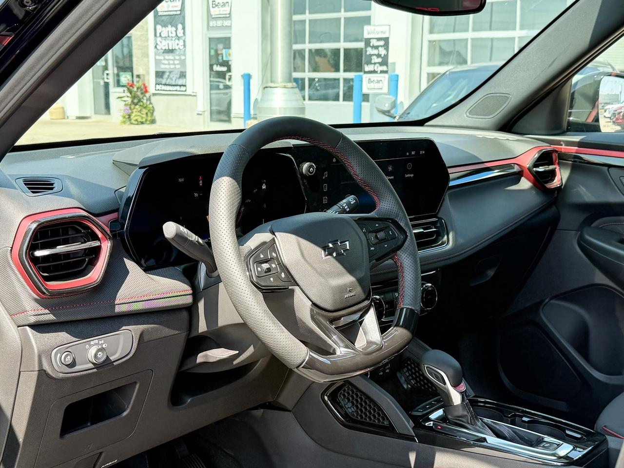 2026 Chevrolet TrailBlazer RS 1.3L 3 CYL WITH REMOTE START/ENTRY, HEATED SEATS, HEATED STEERING WHEEL, HD REAR VISION CAMERA, POWER LIFTGATE, APPLE CARPLAY AND ANDROID AUTO Photo