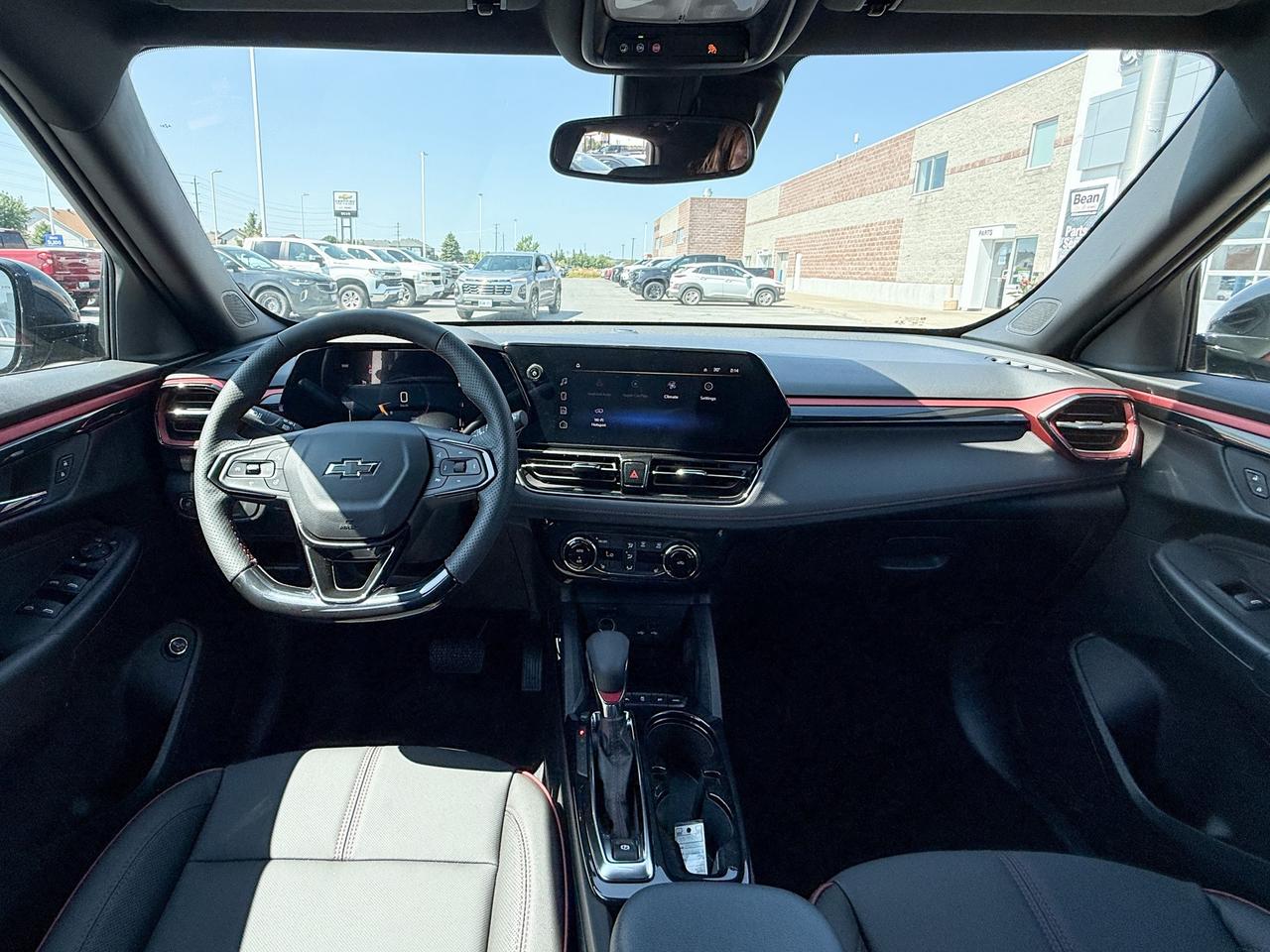 2026 Chevrolet TrailBlazer RS 1.3L 3 CYL WITH REMOTE START/ENTRY, HEATED SEATS, HEATED STEERING WHEEL, HD REAR VISION CAMERA, POWER LIFTGATE, APPLE CARPLAY AND ANDROID AUTO Photo