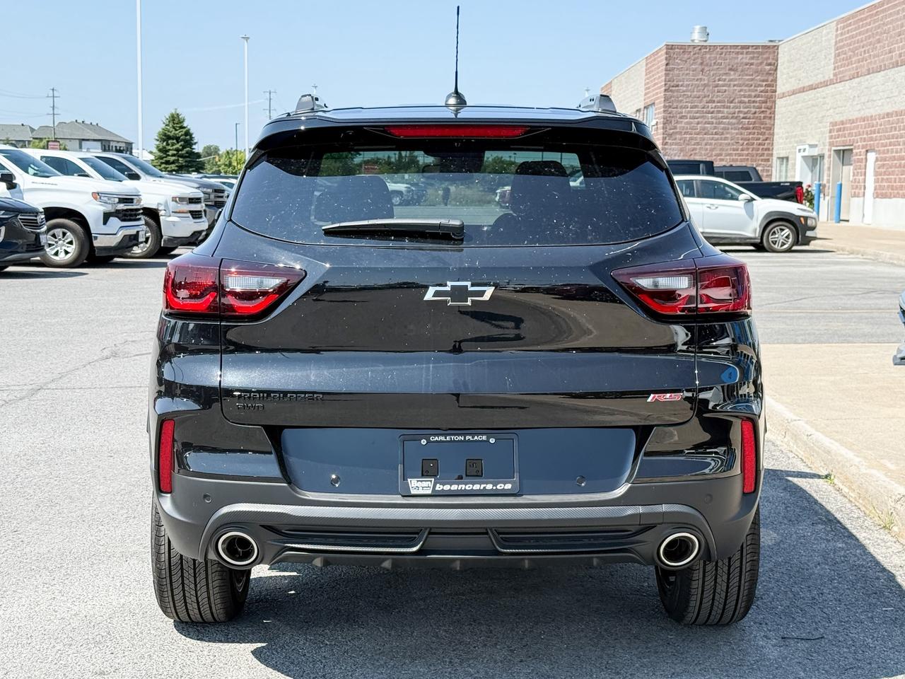 2026 Chevrolet TrailBlazer RS 1.3L 3 CYL WITH REMOTE START/ENTRY, HEATED SEATS, HEATED STEERING WHEEL, HD REAR VISION CAMERA, POWER LIFTGATE, APPLE CARPLAY AND ANDROID AUTO Photo3