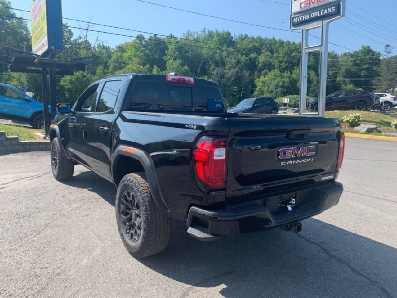 2026 GMC Canyon Elevation Photo2