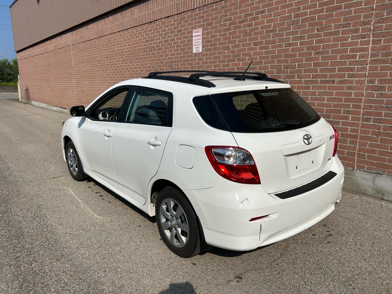 2011 Toyota Matrix AWD, S - Photo #4