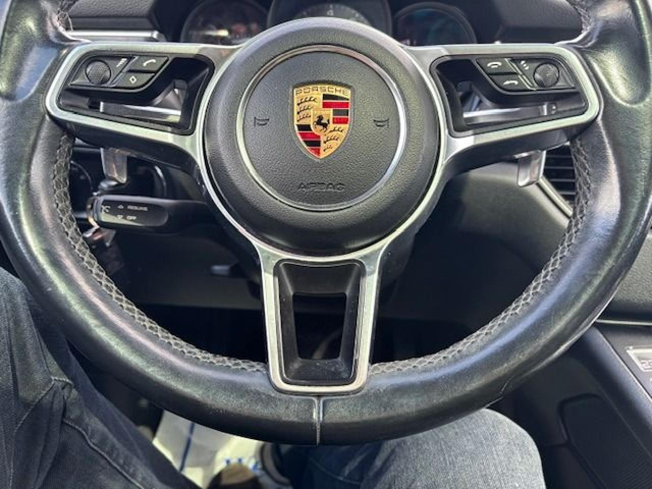 2016 Porsche Macan S PANORAMIC ROOF - Photo #17