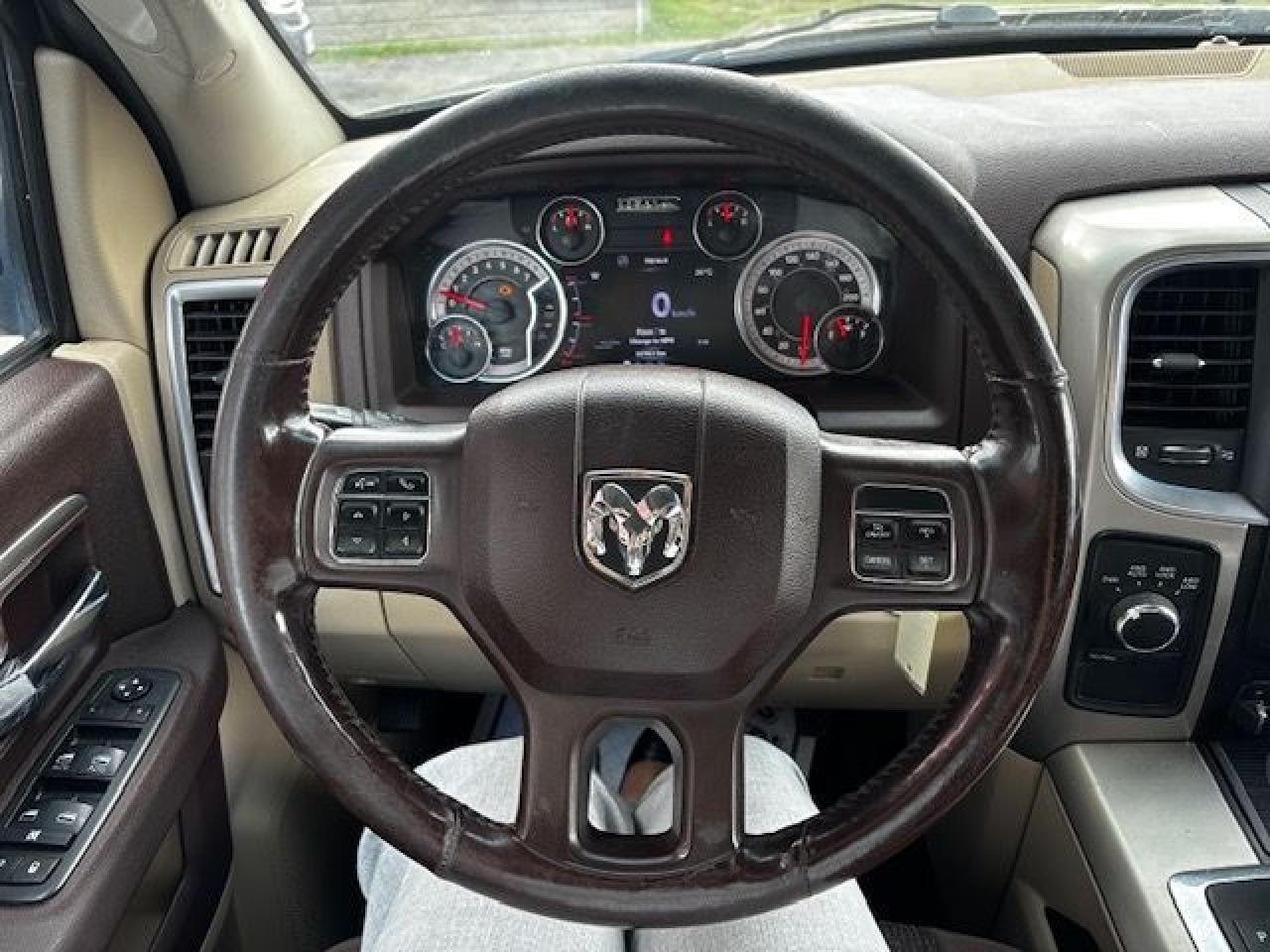 2013 RAM 1500 Big Horn - Photo #10