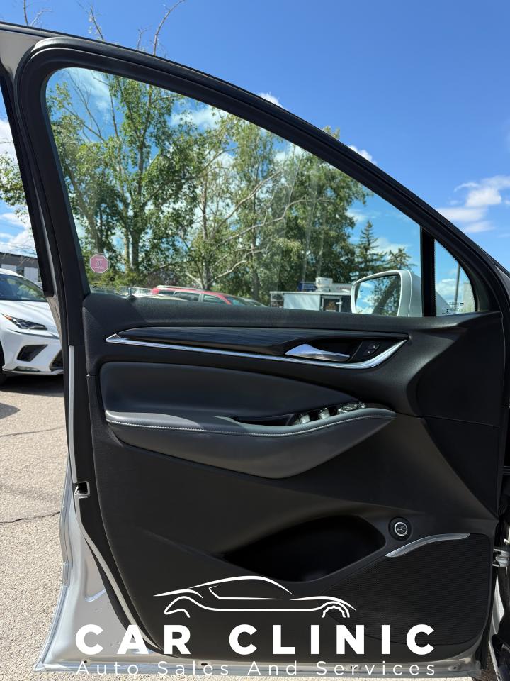 2018 Buick Enclave Essence - Photo #10