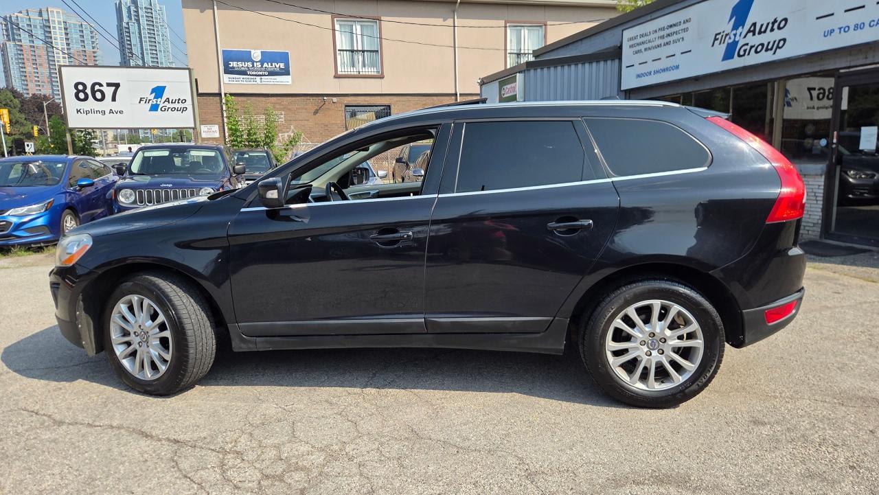 2010 Volvo XC60 AWD 5dr 3.0L T6 - Photo #2
